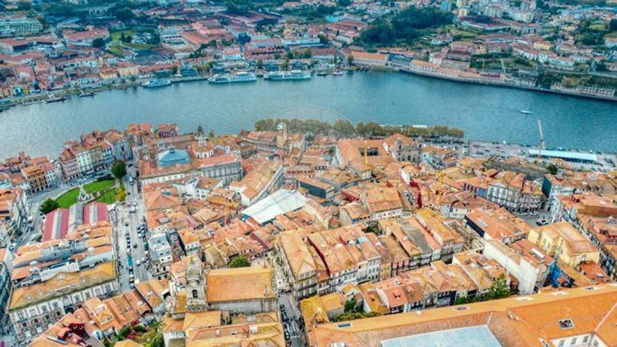 Apartamento T1 para Venda em Cedofeita, Santo Ildefonso, Sé, Miragaia, São Nicolau e Vitória Foto 2