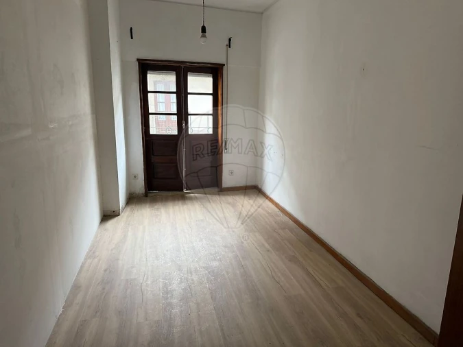 Apartamento T1 para Venda em Cedofeita, Santo Ildefonso, Sé, Miragaia, São Nicolau e Vitória Foto 4