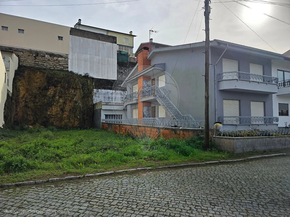 Terreno para Venda em Milheiros Foto 5