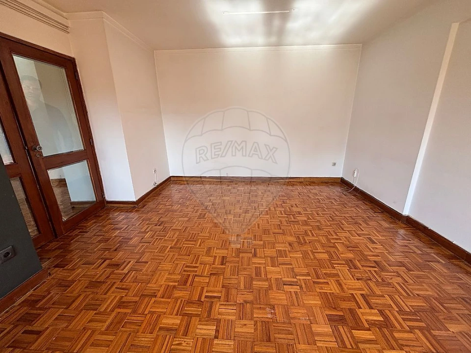 Apartamento T3 para Arrendamento em Campanhã Foto 12