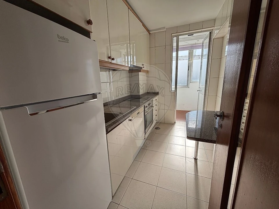 Apartamento T3 para Arrendamento em Campanhã Foto 11