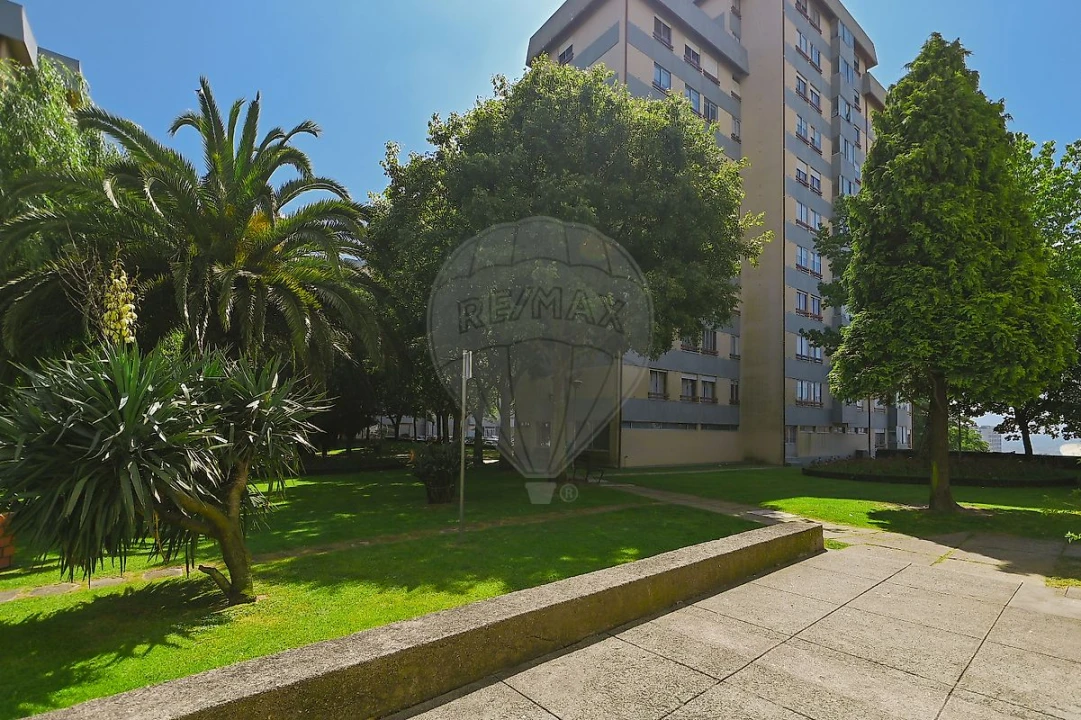 Apartamento T3 para Arrendamento em Campanhã Foto 16