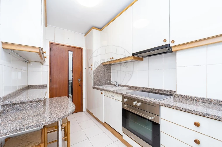 Apartamento T3 para Arrendamento em Campanhã Foto 20