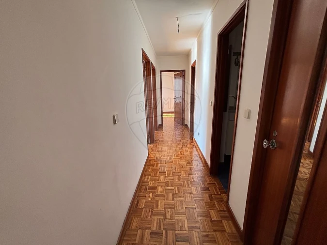 Apartamento T3 para Arrendamento em Campanhã Foto 9