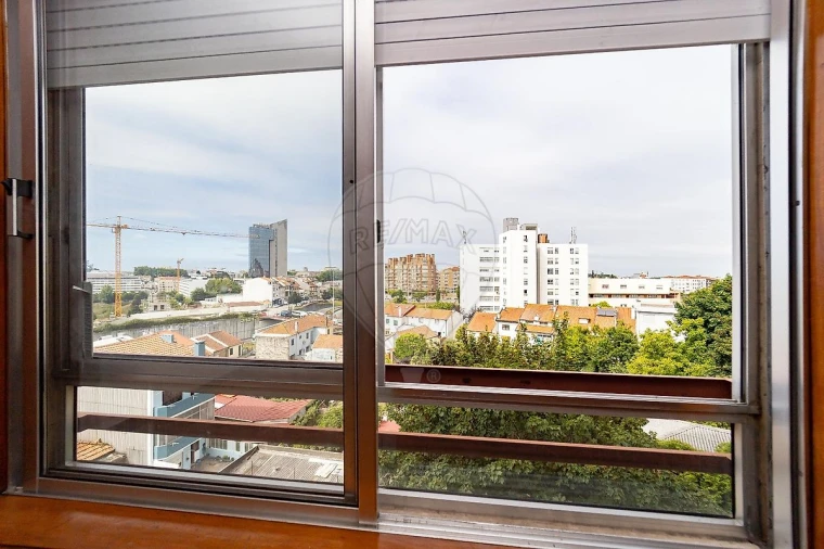 Apartamento T3 para Arrendamento em Campanhã Foto 26