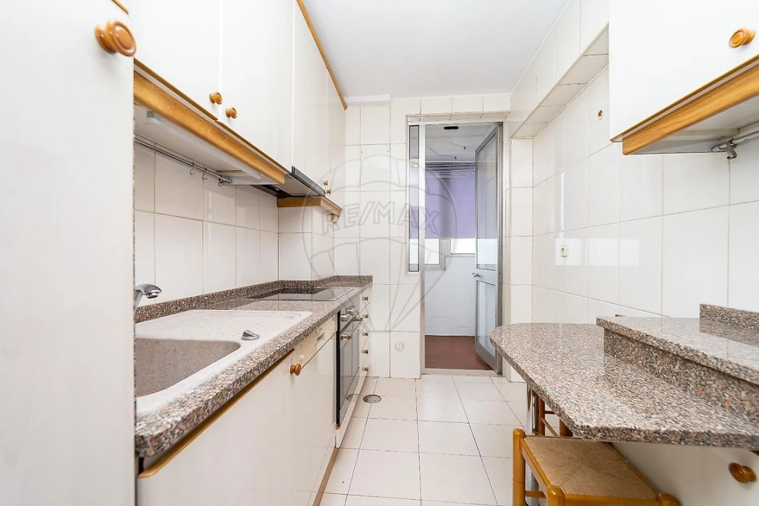 Apartamento T3 para Arrendamento em Campanhã Foto 19