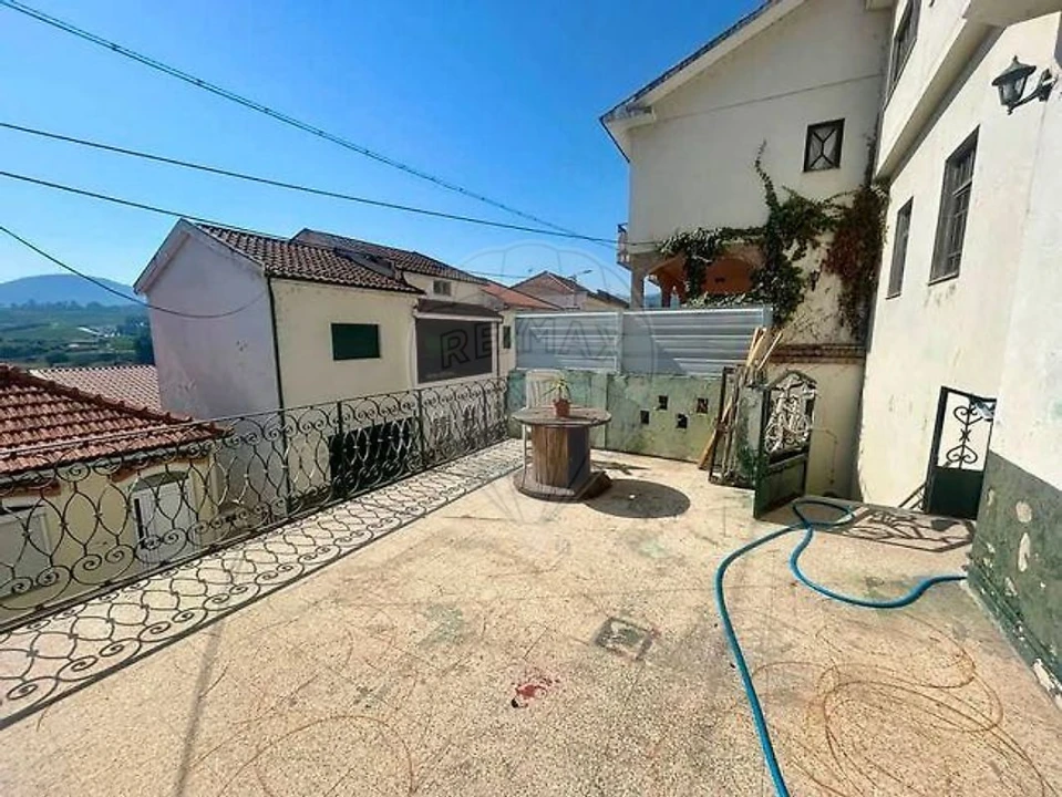 Moradia T3 para Venda em Peso da Régua e Godim Foto 2