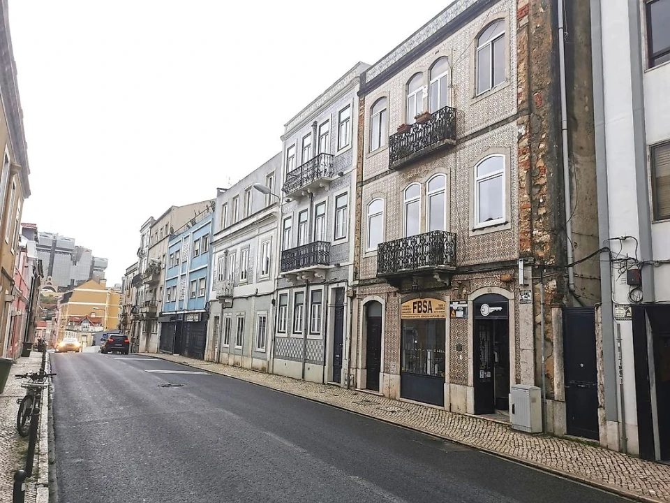 Loja para Venda em Campo de Ourique Foto 2