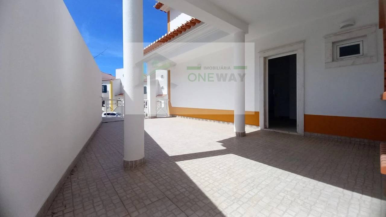 Moradia T3 para Venda em Ericeira Foto 24