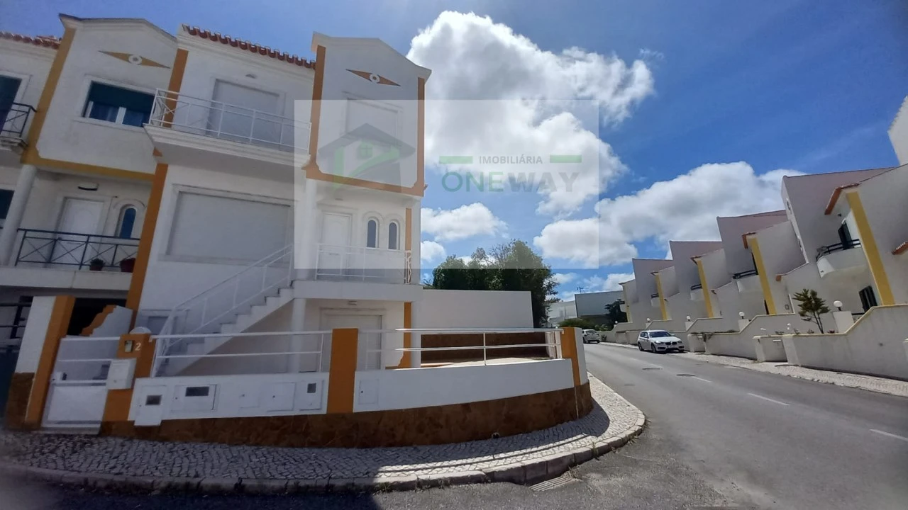 Moradia T3 para Venda em Ericeira Foto 35