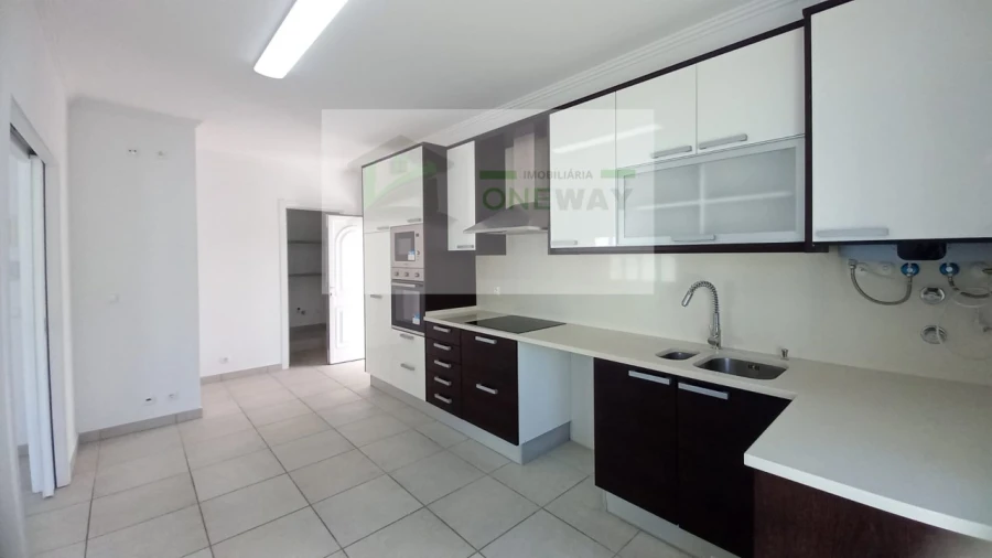 Moradia T3 para Venda em Ericeira Foto 22