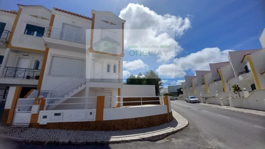 Moradia T3 para Venda em Ericeira Foto 35