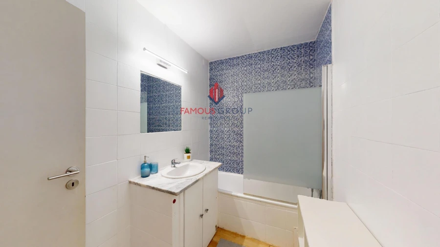 Apartamento T1 para Venda em Portimão Foto 16