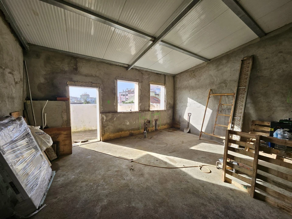 Moradia T2 para Venda em Agualva e Mira-Sintra Foto 1