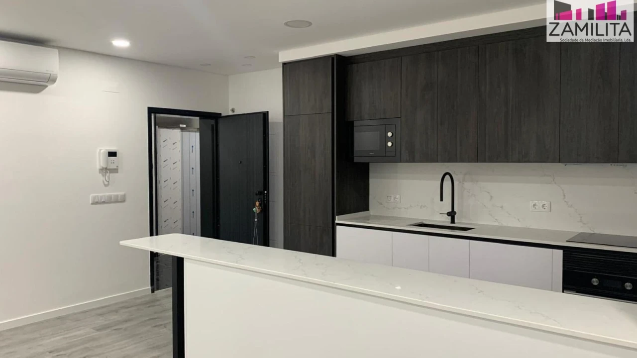 Apartamento T2 para Venda em Seixal, Arrentela e Aldeia de Paio Pires Foto 4