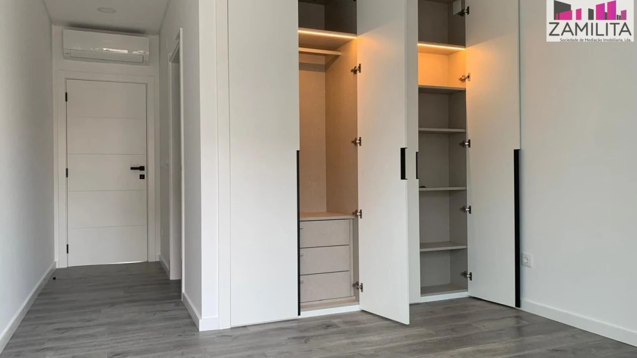 Apartamento T2 para Venda em Seixal, Arrentela e Aldeia de Paio Pires Foto 5