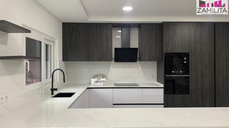 Apartamento T2 para Venda em Seixal, Arrentela e Aldeia de Paio Pires Foto 3