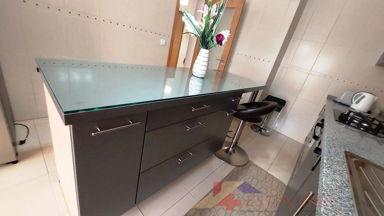 Apartamento T1 para Venda em Soure Foto 3