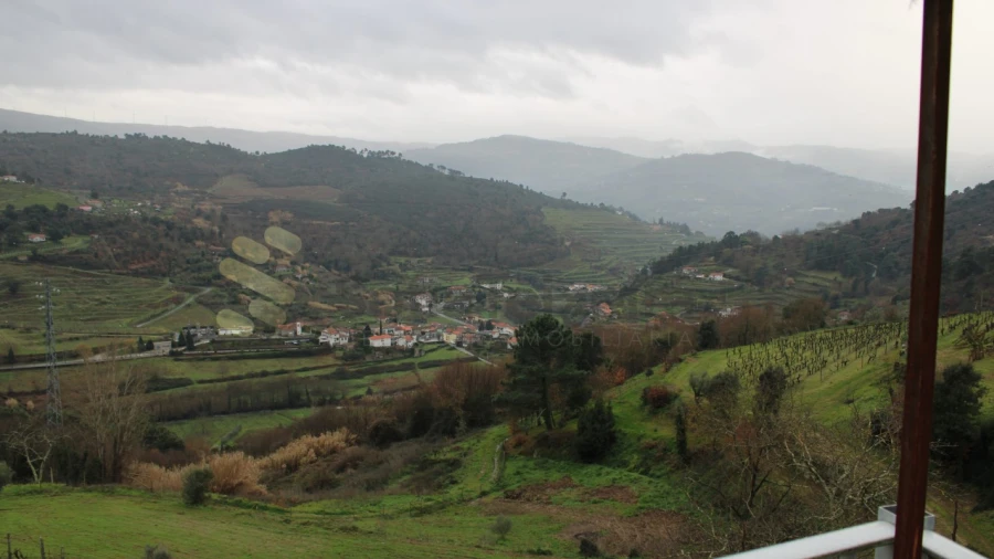 Moradia T2 para Venda em Loivos da Ribeira e Tresouras