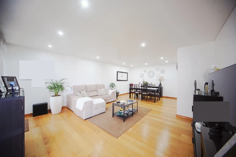 Apartamento T3 para Venda em Ramada e Caneças Foto 18