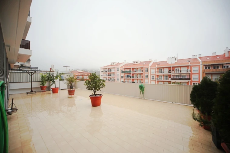 Apartamento T3 para Venda em Ramada e Caneças Foto 40