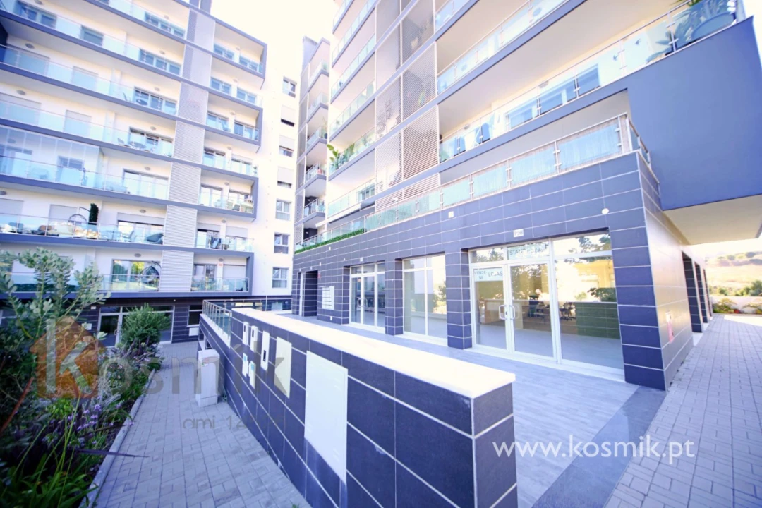 Loja para Venda em Póvoa de Santo Adrião e Olival Basto Foto 15