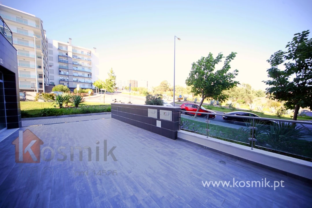 Loja para Venda em Póvoa de Santo Adrião e Olival Basto Foto 18