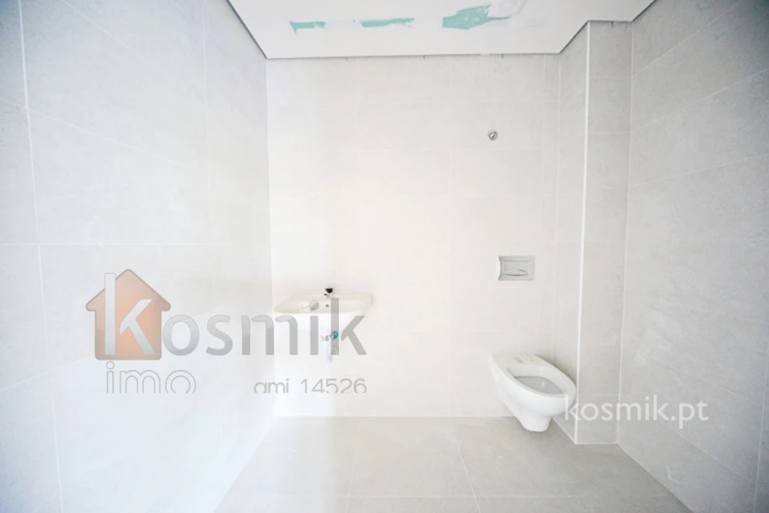 Loja para Venda em Póvoa de Santo Adrião e Olival Basto Foto 26