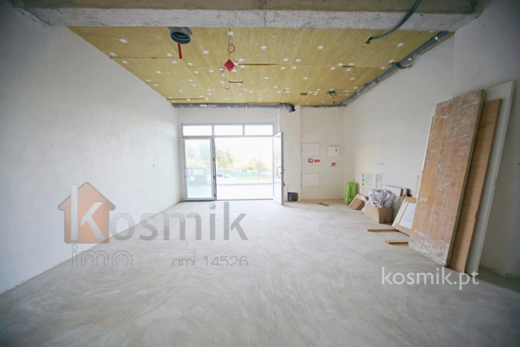 Loja para Venda em Póvoa de Santo Adrião e Olival Basto Foto 28