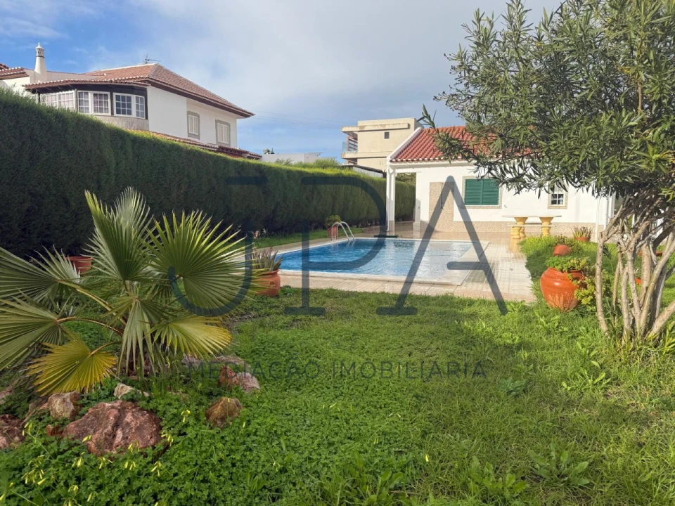 Moradia T4 para Venda em Castro Marim Foto 3