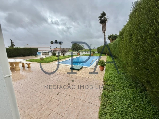 Moradia T4 para Venda em Castro Marim Foto 13