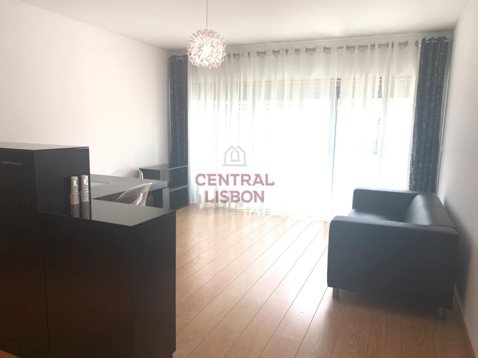 Apartamento T1 para Arrendamento em Avenidas Novas Foto 2