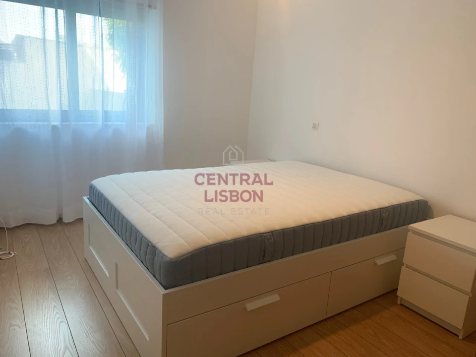 Apartamento T1 para Arrendamento em Avenidas Novas Foto 5