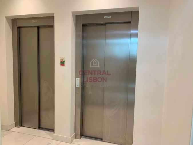 Apartamento T1 para Arrendamento em Avenidas Novas Foto 16