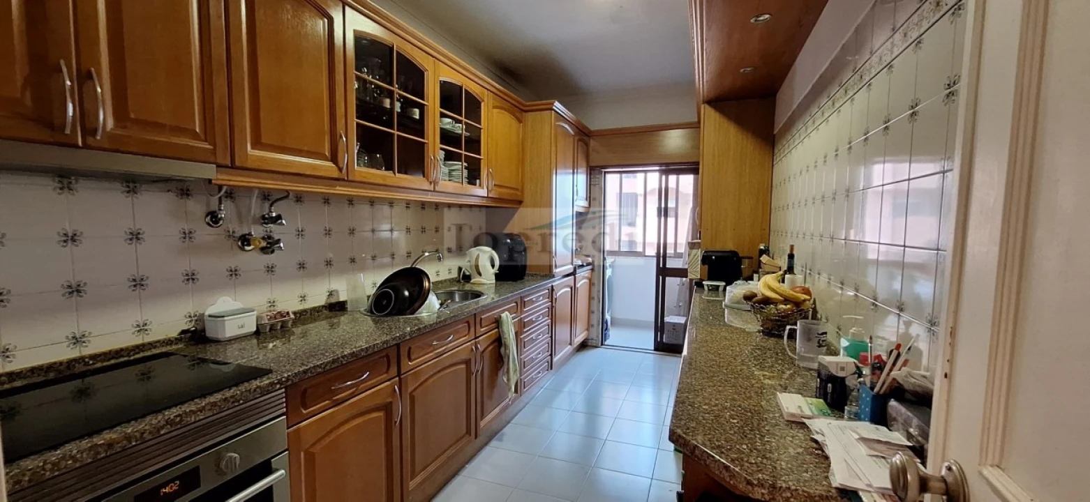 Apartamento T2 para Venda em São Domingos de Rana Foto 7