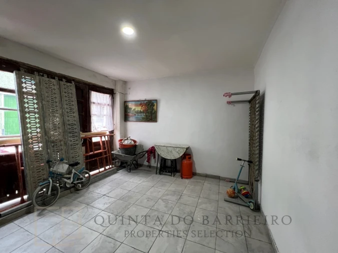 Moradia T5 para Venda em Comenda Foto 15