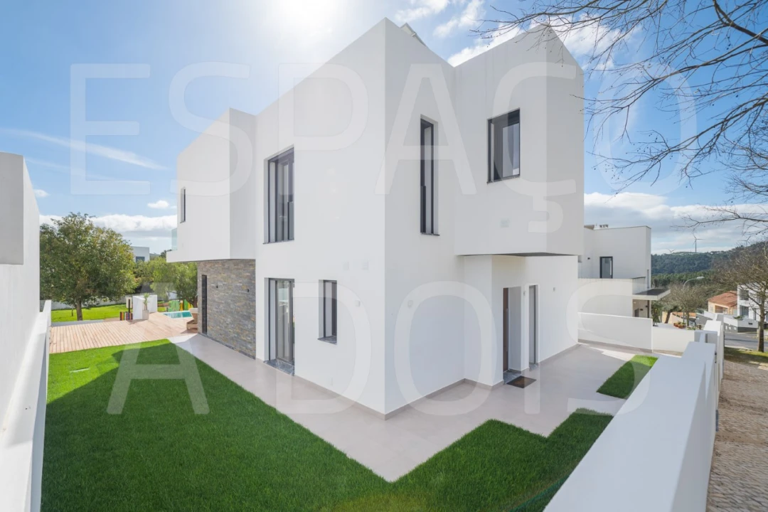 Moradia T3 para Venda em Queluz e Belas Foto 19