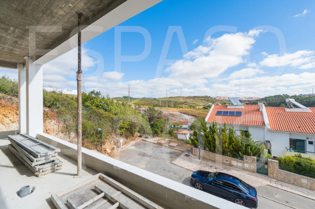 Moradia T3 para Venda em Queluz e Belas Foto 88