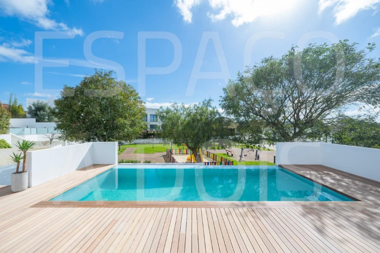 Moradia T3 para Venda em Queluz e Belas Foto 15