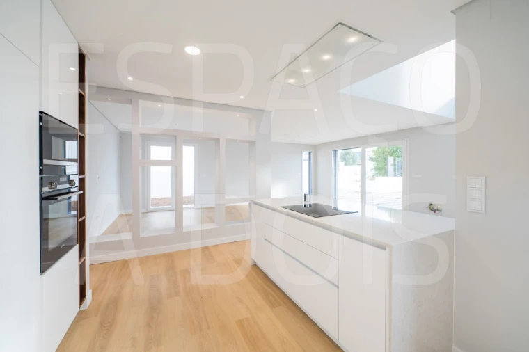 Moradia T3 para Venda em Queluz e Belas Foto 33