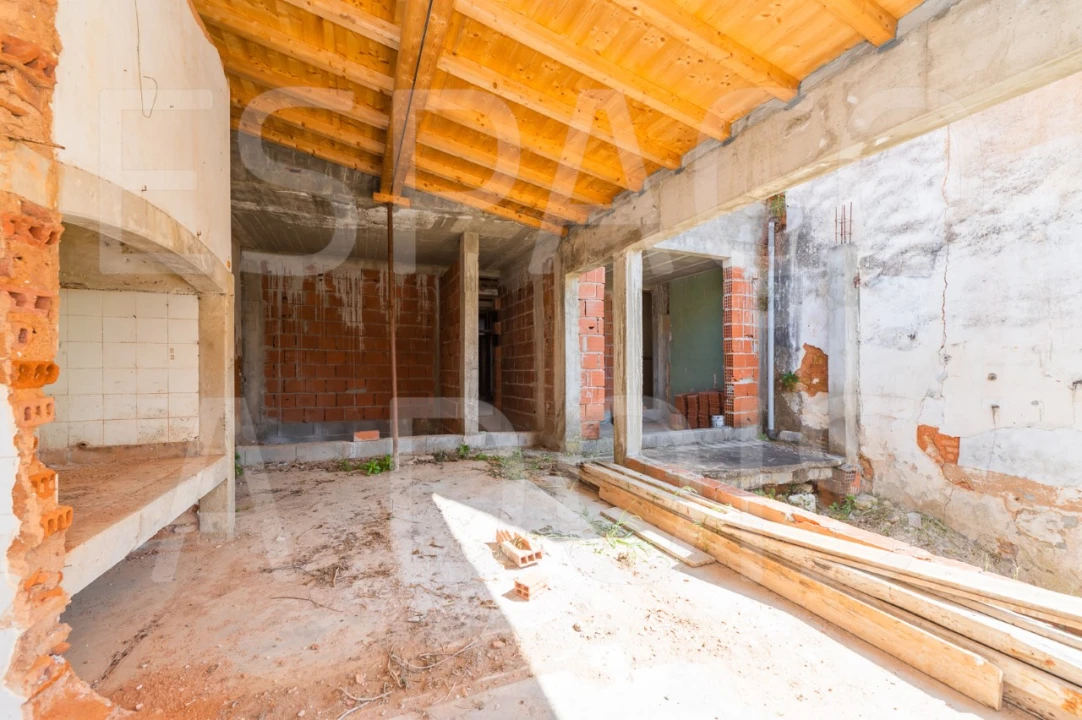 Prédio para Venda em São João Baptista e Santa Maria dos Olivais Foto 27