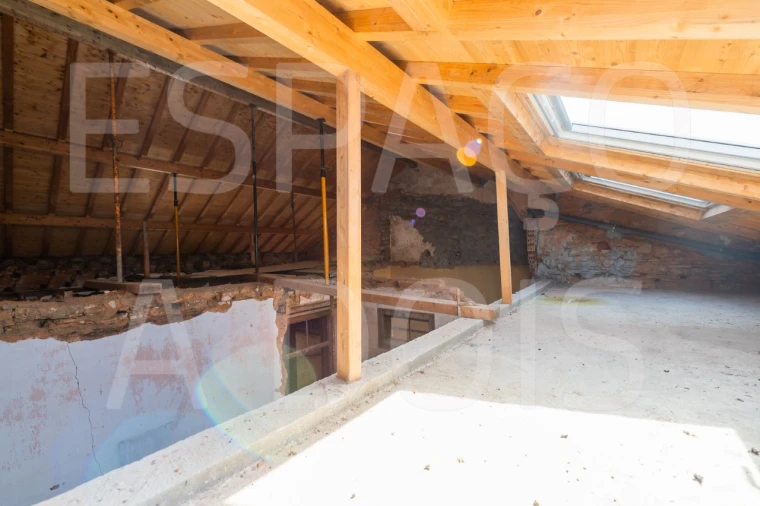 Prédio para Venda em São João Baptista e Santa Maria dos Olivais Foto 38