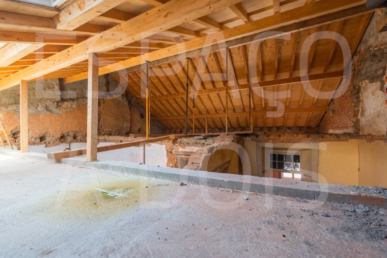 Prédio para Venda em São João Baptista e Santa Maria dos Olivais Foto 39