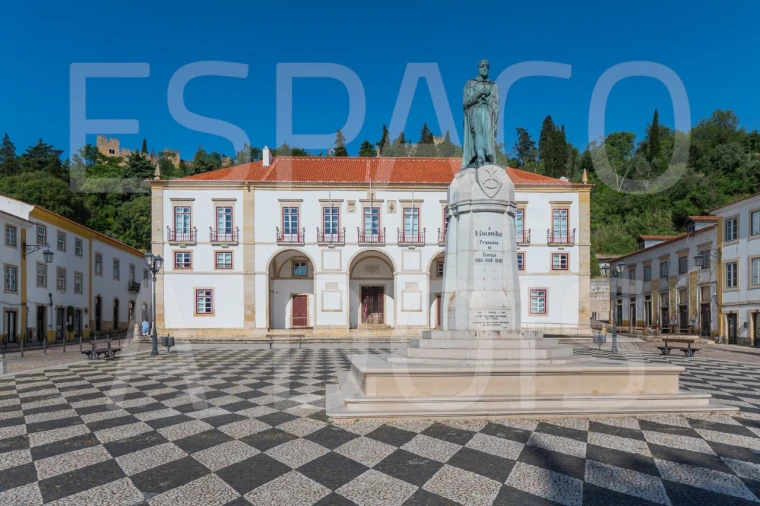 Prédio para Venda em São João Baptista e Santa Maria dos Olivais Foto 52