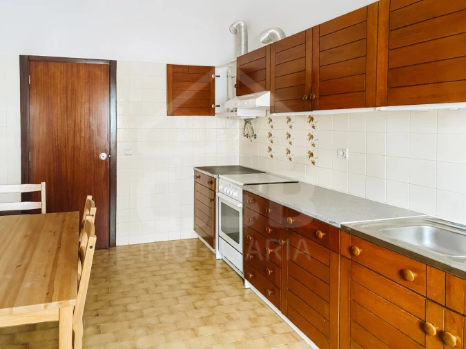 Apartamento T2 para Venda em Benavente Foto 3