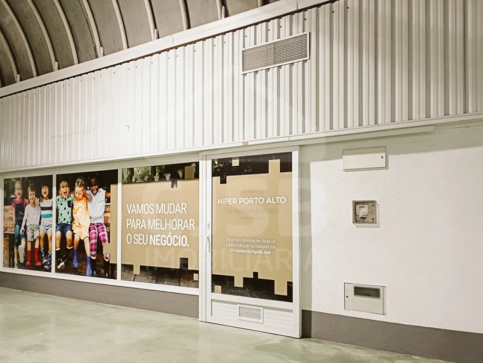 Loja para Venda em Samora Correia Foto 1