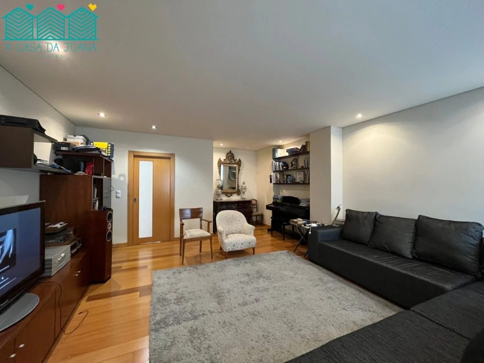 Apartamento T2 para Arrendamento em Glória e Vera Cruz Foto 1