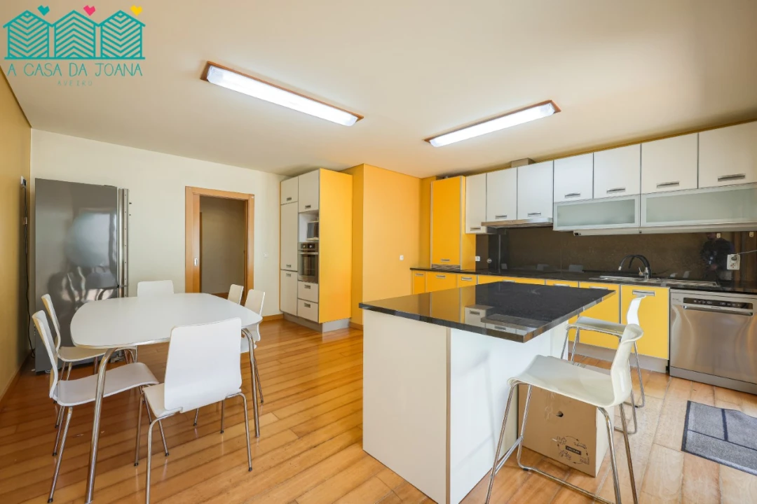 Apartamento T2 para Arrendamento em Glória e Vera Cruz Foto 7