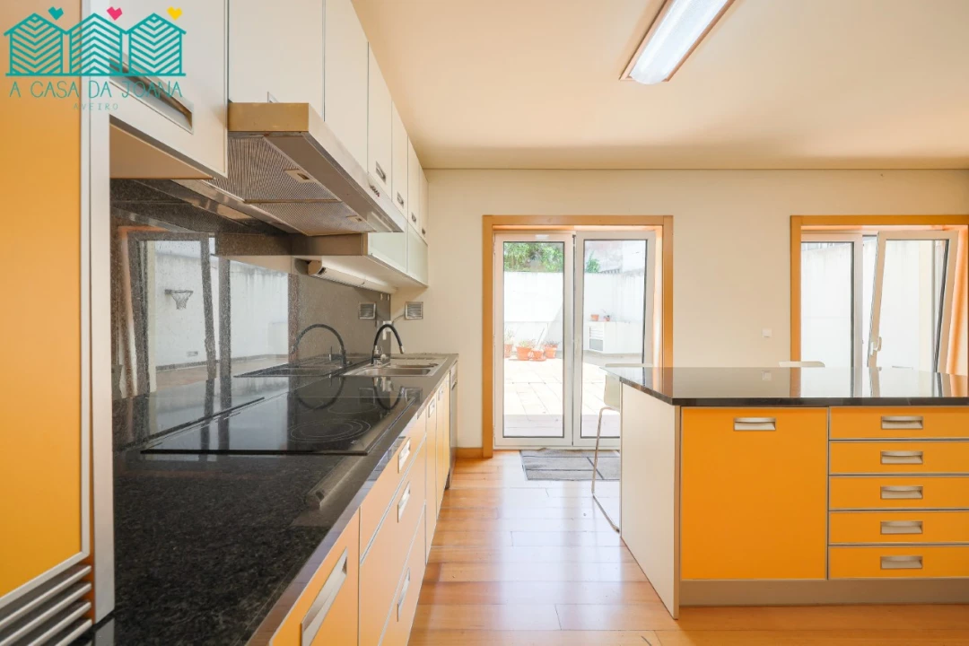 Apartamento T2 para Arrendamento em Glória e Vera Cruz Foto 8