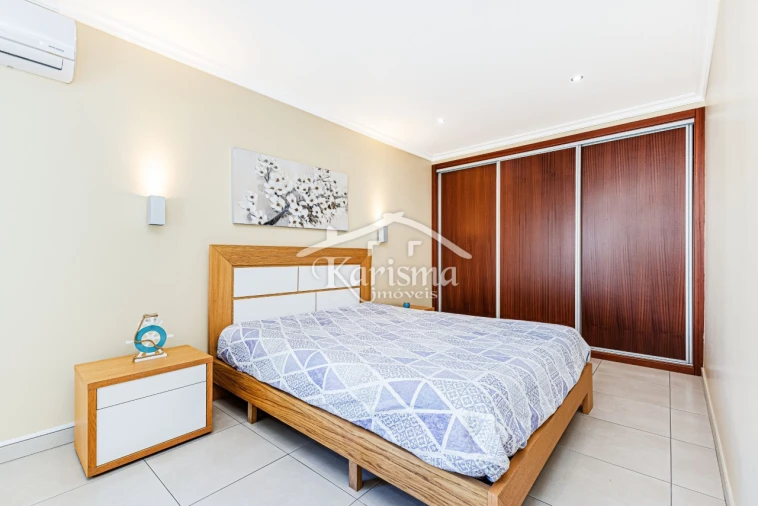 Apartamento T1 para Venda em Portimão Foto 2